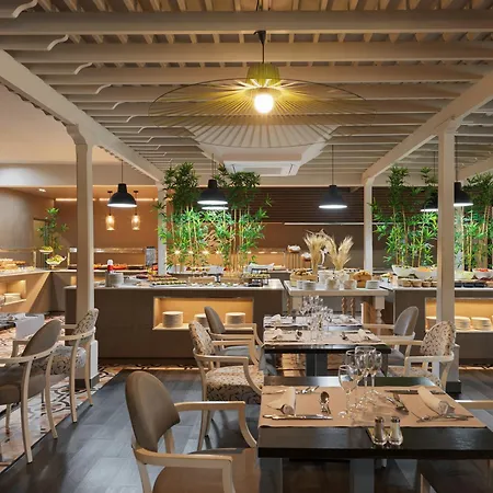 Boutique H10 White - Adults Only Otel