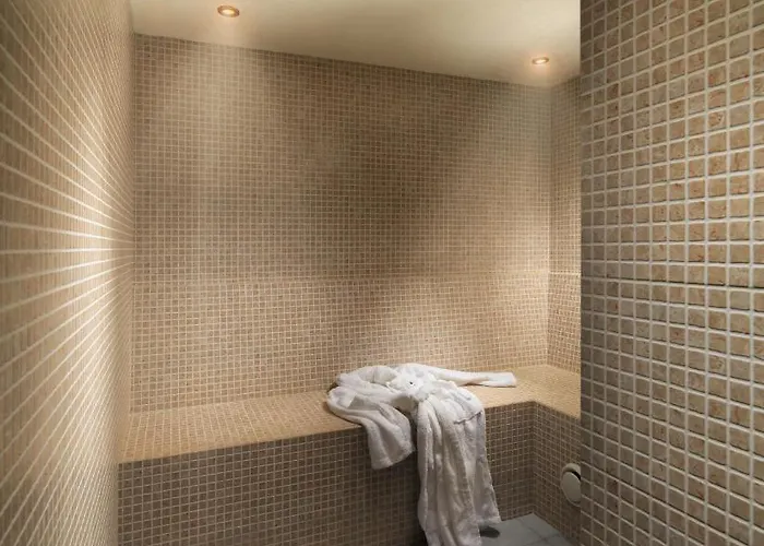 Otel Boutique H10 White - Adults Only 4*