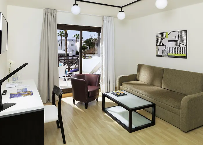 Boutique H10 White - Adults Only Playa Blanca